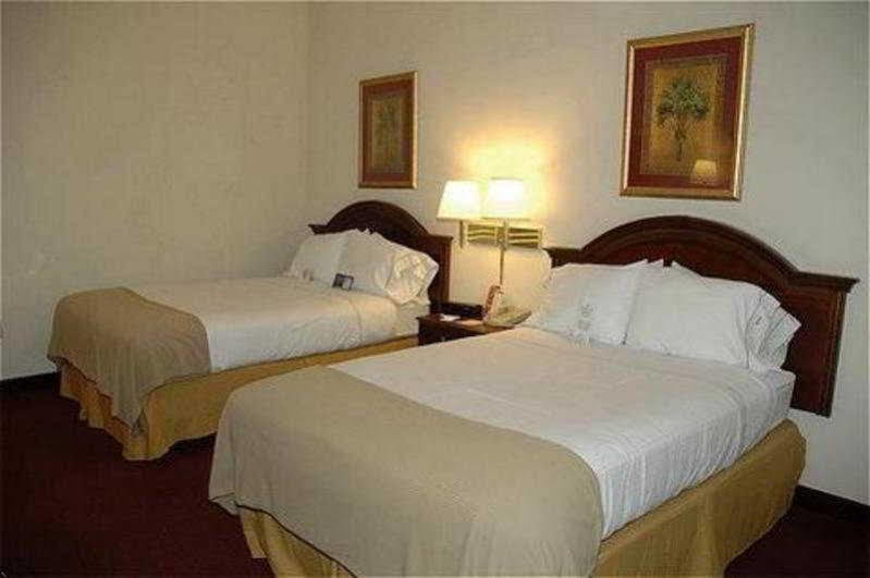 Holiday Inn Express Myrtle Beach-Broadway At The Beach By Ihg Buitenkant foto