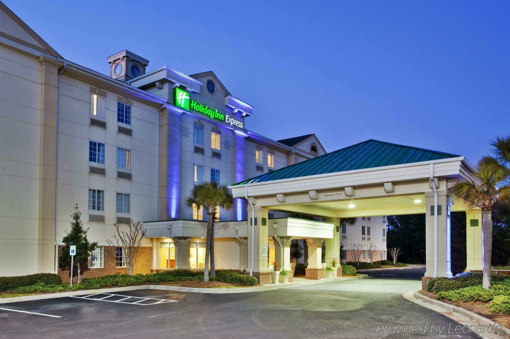 Holiday Inn Express Myrtle Beach-Broadway At The Beach By Ihg Buitenkant foto