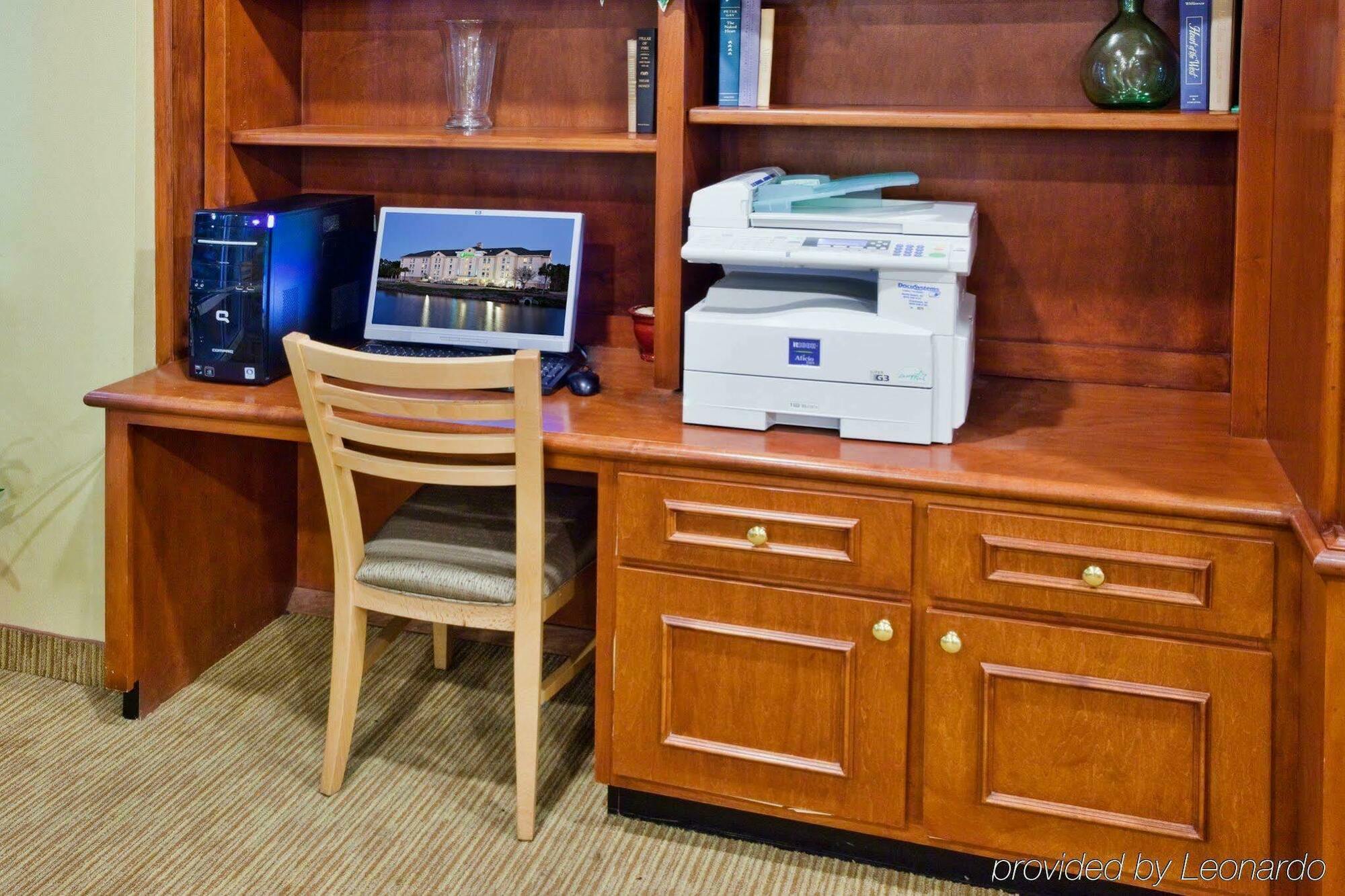Holiday Inn Express Myrtle Beach-Broadway At The Beach By Ihg Buitenkant foto
